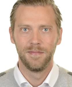 gustav160829 35x45_2.jpg