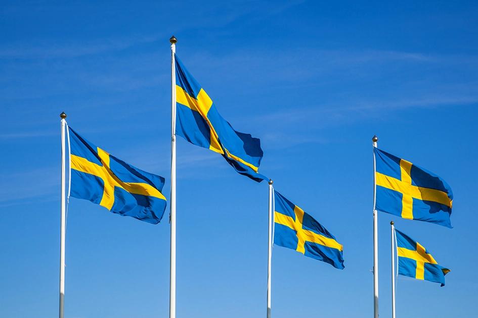 Fem Svenska Flaggor Hissade